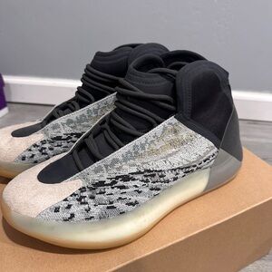 Adidas yeezy QTM